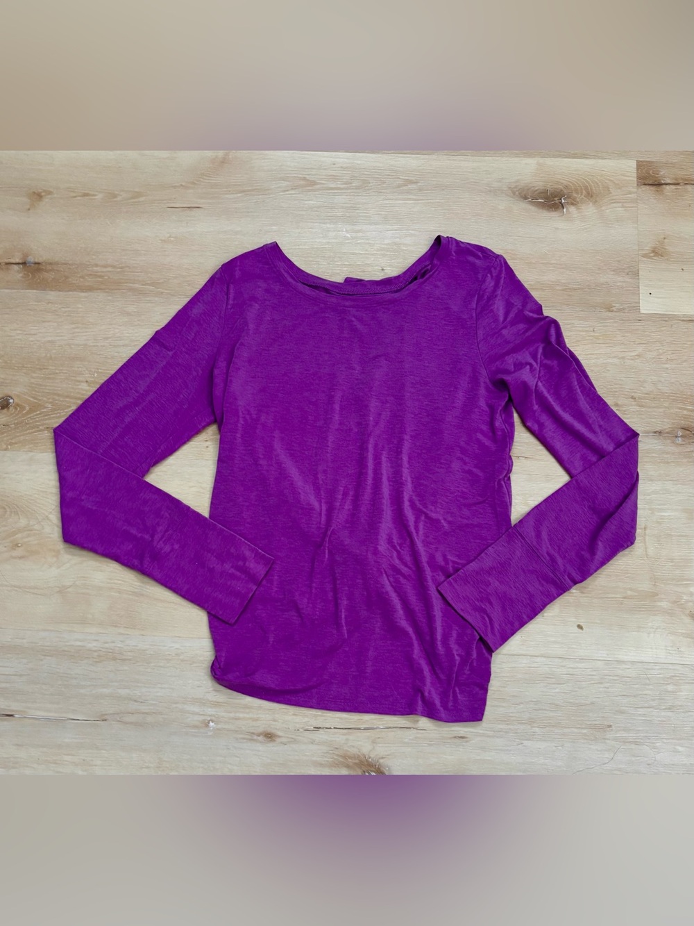 GAP (GapFit) Women’s Long Sleeve Crewneck Top - Purple